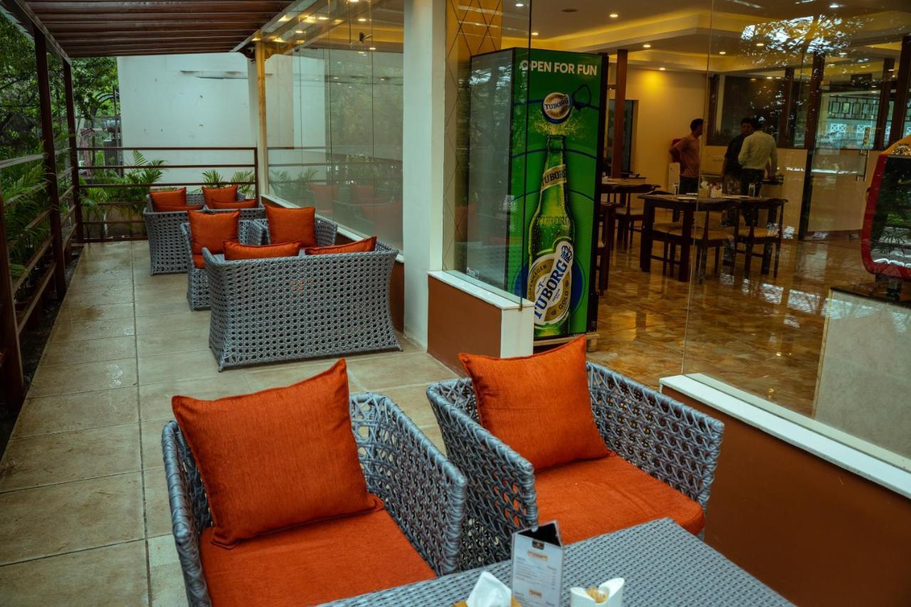 Hotel Black Diamond - Transit Point Inside Hotel Katmandú Exterior foto